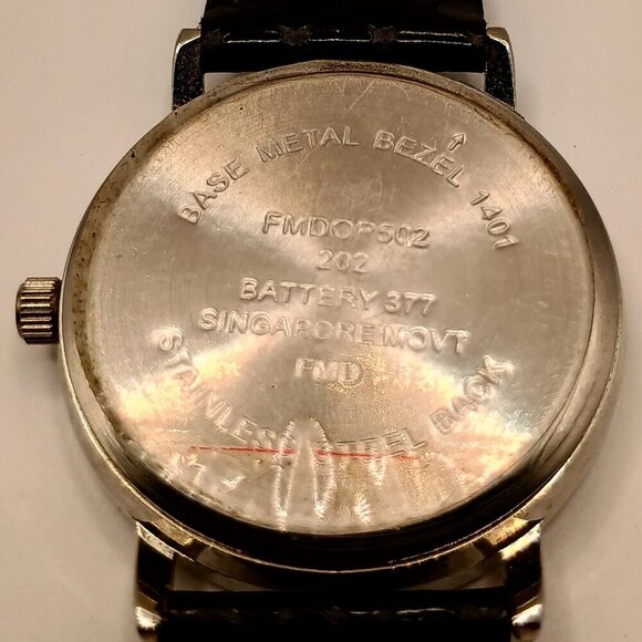 Wristwatch Analog Quartz Singapore Movement Faux Leather Band - Picture 3 of 7